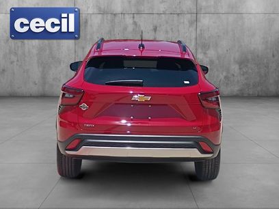 New 2026 Chevrolet Trax LT w/ Sunroof Package