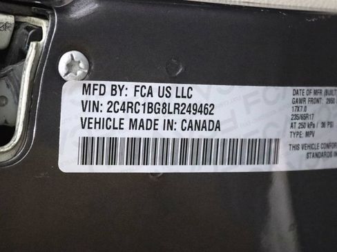Used 2020 Chrysler Pacifica Touring-L FWD image 30