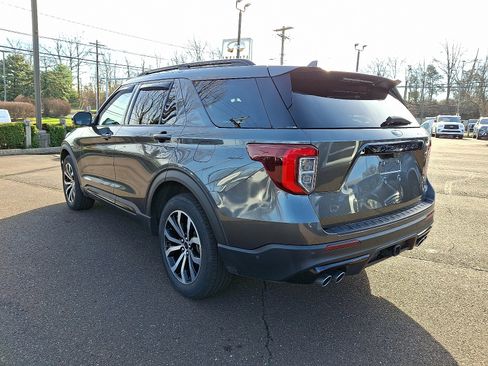 Used 2020 Ford Explorer ST image 4