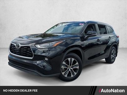 Used 2023 Toyota Highlander XLE