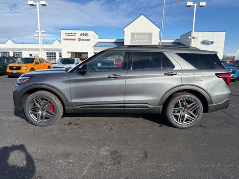 New 2026 Ford Explorer ST-Line w/ ST-Line Street Pack image 2