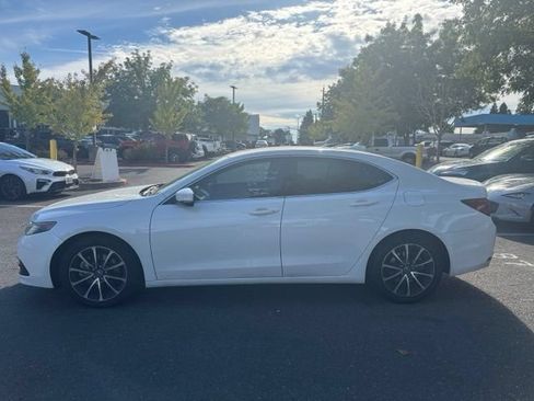 Used 2016 Acura TLX V6 FWD image 2
