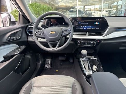 New 2026 Chevrolet Trax LT FWD image 17
