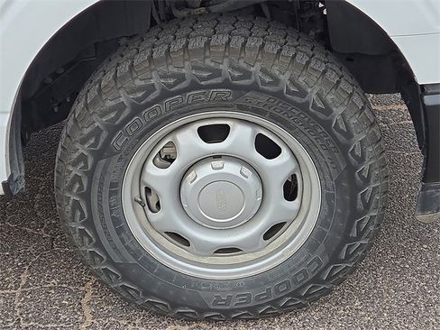 Used 2023 Ford F150 XL w/ Trailer Tow Package image 9