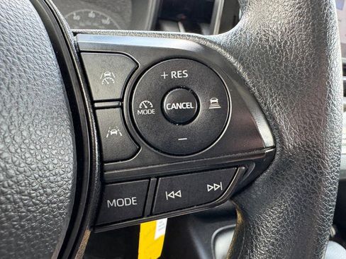 Used 2024 Toyota Corolla LE image 18