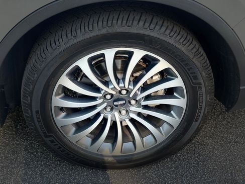 Used 2021 Lincoln Aviator Reserve w/ Equipment Group 201A image 25