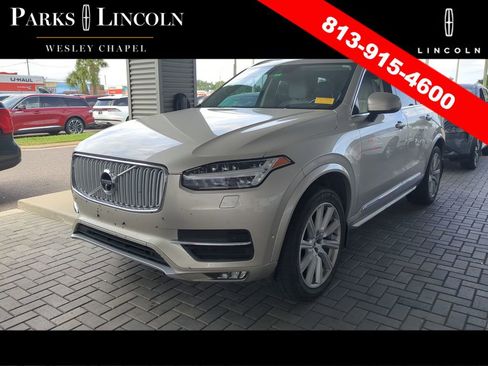 Used 2016 Volvo XC90 T6 Inscription w/ Vision Package AWD/4WD image 4