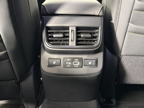 Used 2025 Subaru Outback Wilderness AWD/4WD image 29