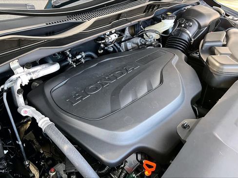 New 2026 Honda Odyssey Touring image 17