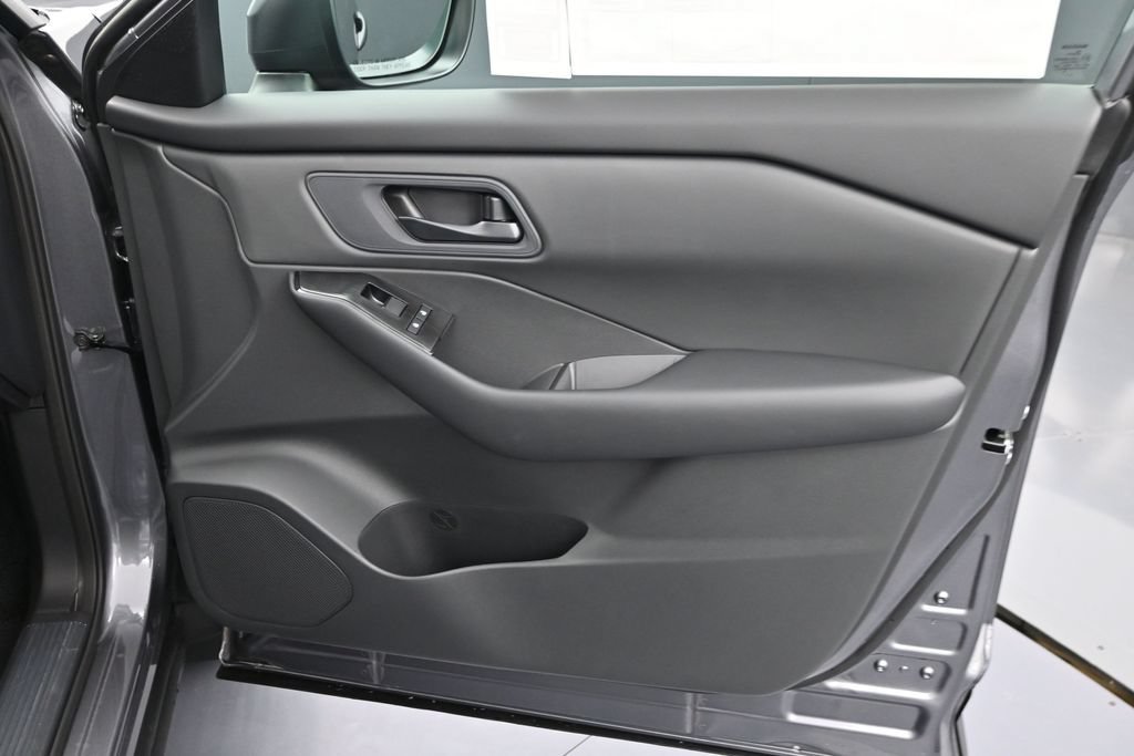 New 2026 Nissan Rogue S FWD image 33