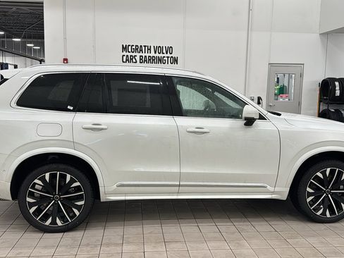 New 2026 Volvo XC90 T8 Plus w/ Protection Package Premier image 4