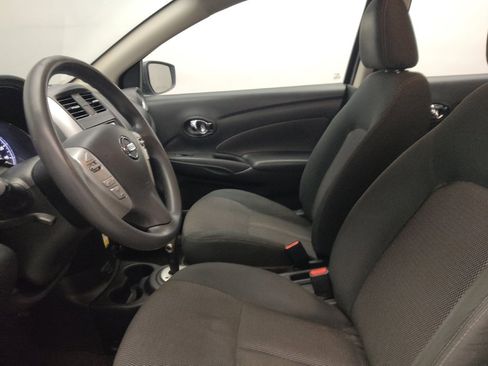 Used 2019 Nissan Versa SV image 17