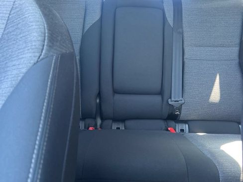 Used 2022 Nissan Rogue S AWD/4WD image 33