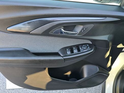 Used 2023 Chevrolet TrailBlazer LT image 10