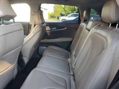 Used 2022 Lincoln Nautilus Reserve w/ Equipment Group 202A AWD/4WD image 10
