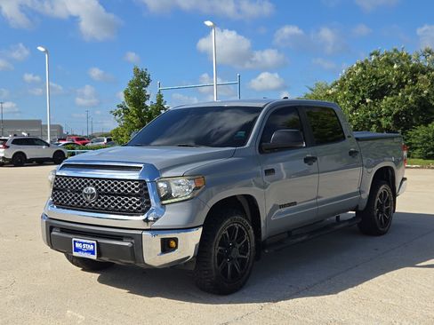 Used 2020 Toyota Tundra SR5 w/ SR5 Upgrade Package RWD image 8