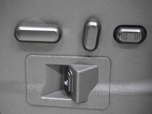 Used 2017 Ford Transit 150 XLT image 12