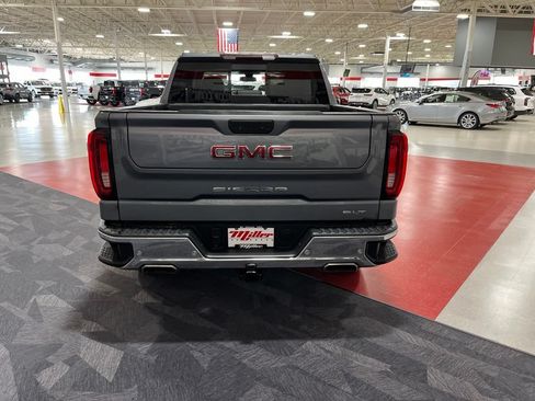 Used 2019 GMC Sierra 1500 SLT w/ SLT Premium Plus Package AWD/4WD image 4
