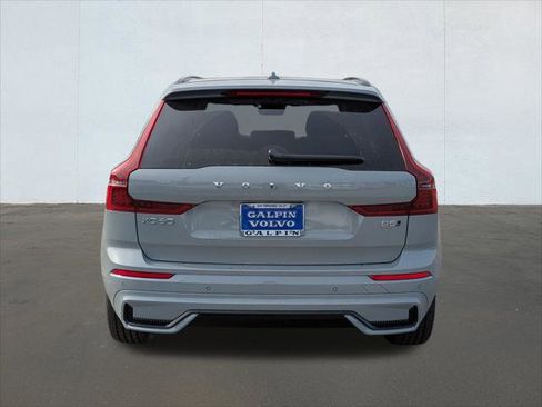 New 2026 Volvo XC60 B5 Plus w/ Climate Package PRO image 5