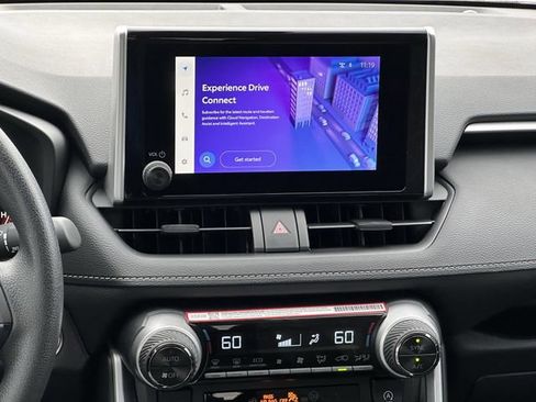 Used 2025 Toyota RAV4 XLE image 12