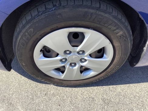 Used 2017 Kia Forte LX FWD image 21