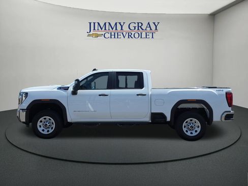 Used 2024 GMC Sierra 2500 Pro w/ Convenience Package AWD/4WD image 2