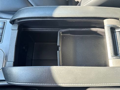 Used 2023 Toyota Highlander XLE image 31