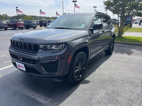 New 2026 Jeep Grand Cherokee Limited AWD/4WD image 4