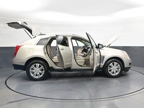 Used 2014 Cadillac SRX Luxury w/ Driver Awareness Package FWD image 47