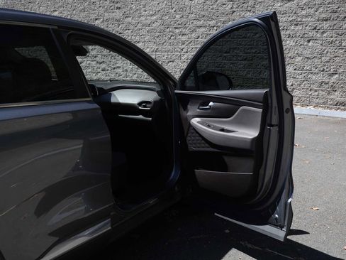 Used 2019 Hyundai Santa Fe SE AWD/4WD image 15