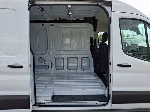 New 2026 Ford Transit 250 148 Medium Roof RWD image 5