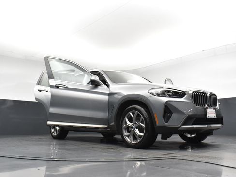 Used 2024 BMW X3 xDrive30i w/ Premium Package AWD/4WD image 27