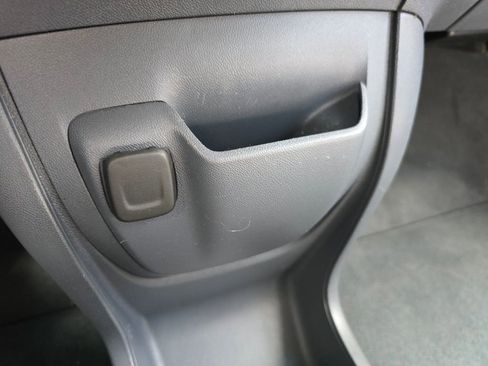 Used 2020 Chevrolet Bolt LT FWD image 33