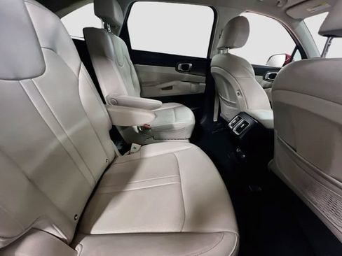 Certified 2023 Kia Sorento EX AWD/4WD image 29