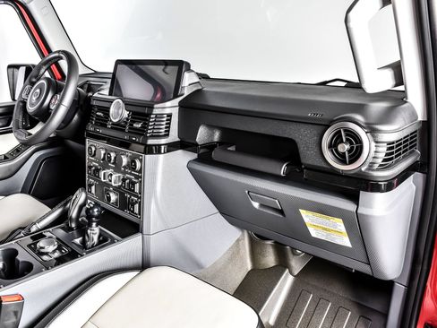Used 2025 INEOS Grenadier AWD/4WD image 23