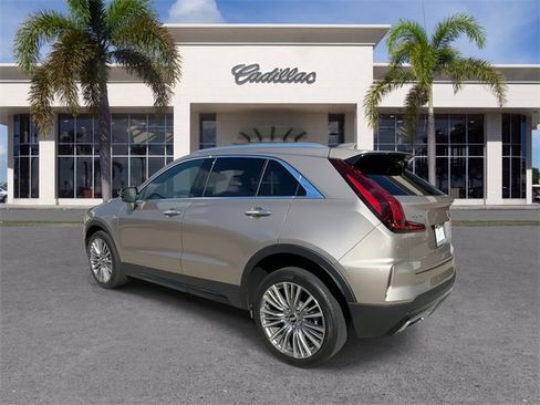 Certified 2024 Cadillac XT4 Premium Luxury image 10