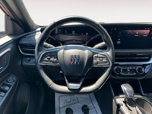 Used 2024 Buick Envista Sport Touring w/ Convenience I Package FWD image 12
