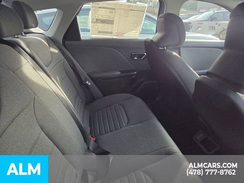 Used 2025 Kia K4 EX image 15