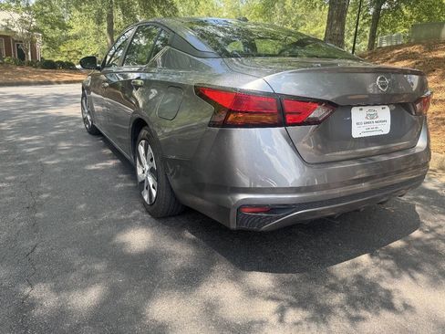 Used 2020 Nissan Altima 2.5 S FWD image 4