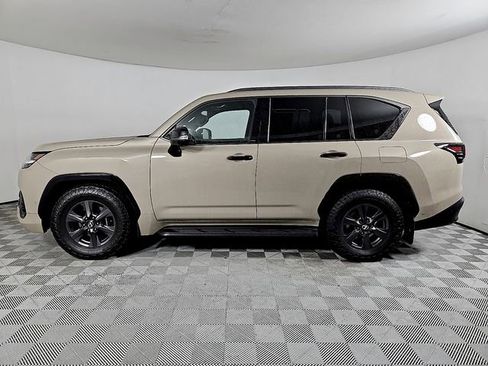 Used 2025 Lexus LX 700h Overtrail AWD/4WD image 8