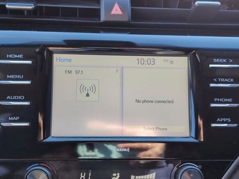 Used 2020 Toyota Camry SE image 14