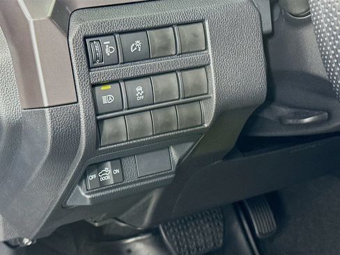 Certified 2026 Toyota Tacoma SR5 AWD/4WD image 10