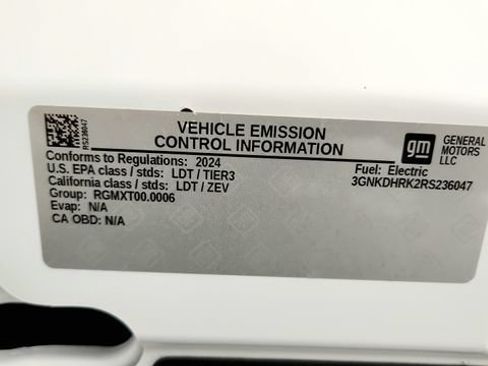 Used 2024 Chevrolet Blazer EV RS RWD image 75