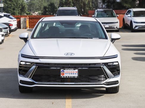 New 2026 Hyundai Sonata SEL image 2