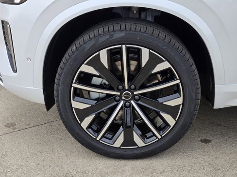 New 2026 Volvo XC90 B6 Ultra image 12