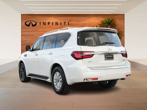Certified 2024 INFINITI QX80 Premium Select w/ Cargo Package image 4