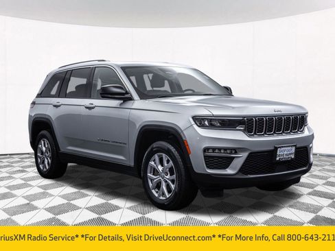 Used 2022 Jeep Grand Cherokee Limited image 16