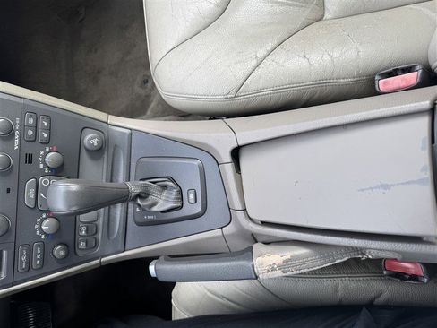 Used 2002 Volvo S60 2.4T image 20