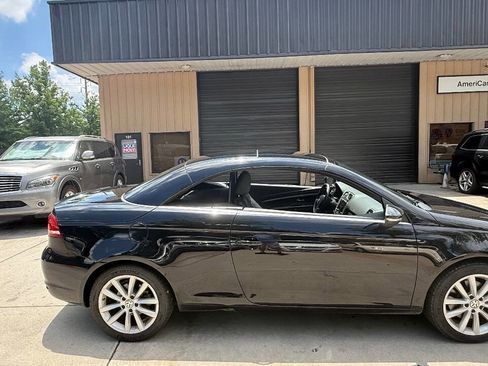 Used 2013 Volkswagen Eos Komfort FWD image 65
