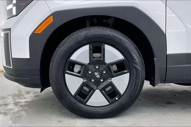 Used 2026 Hyundai Santa Fe SE AWD/4WD image 10